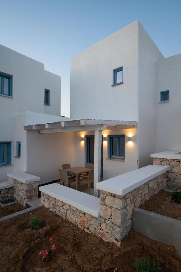 Camvillia Donoussa Village Suites エクステリア 写真